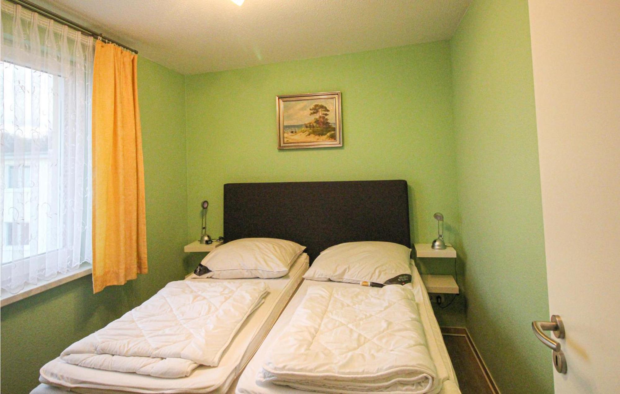Nice apartment in Graal-Mritz with 1 Bedrooms&WiFi Buitenkant foto